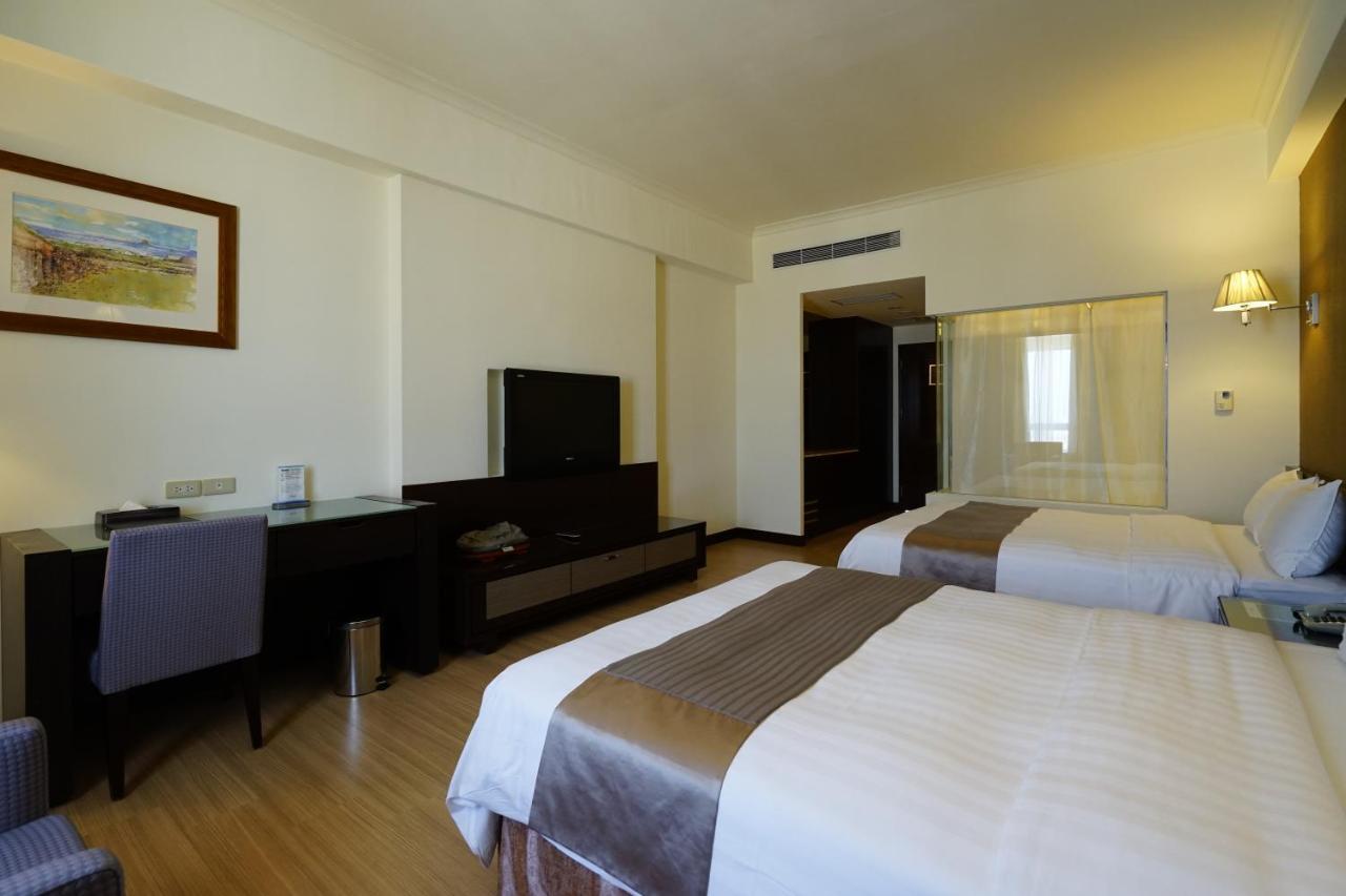 Hai Yue Hotel Magong Exterior photo